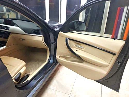 bmw f30 f10 f20 320 116 520 118 araç içi trim kaplama karbon carbon parlak siyah kırmızı araç kaplama folyo kaplama (2)