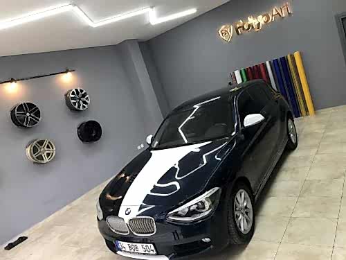bmw f20 beyaz şerit çekme urban şeritleri bmw 116 118 şerit kaplama araç kaplama (3)