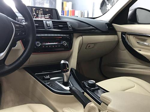 bmw iç konsol parçaları folyo kaplama carbon siyah kırmızı (1)