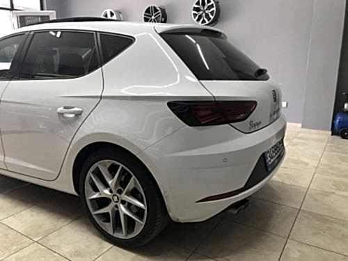 seat leon ibiza difzör arka tampon kaplama plakalık siyah fr görümümü folyo (1)