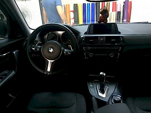 bmw f30 f10 f20 320 116 520 118 araç içi trim kaplama karbon carbon parlak siyah kırmızı araç kaplama folyo kaplama (21)